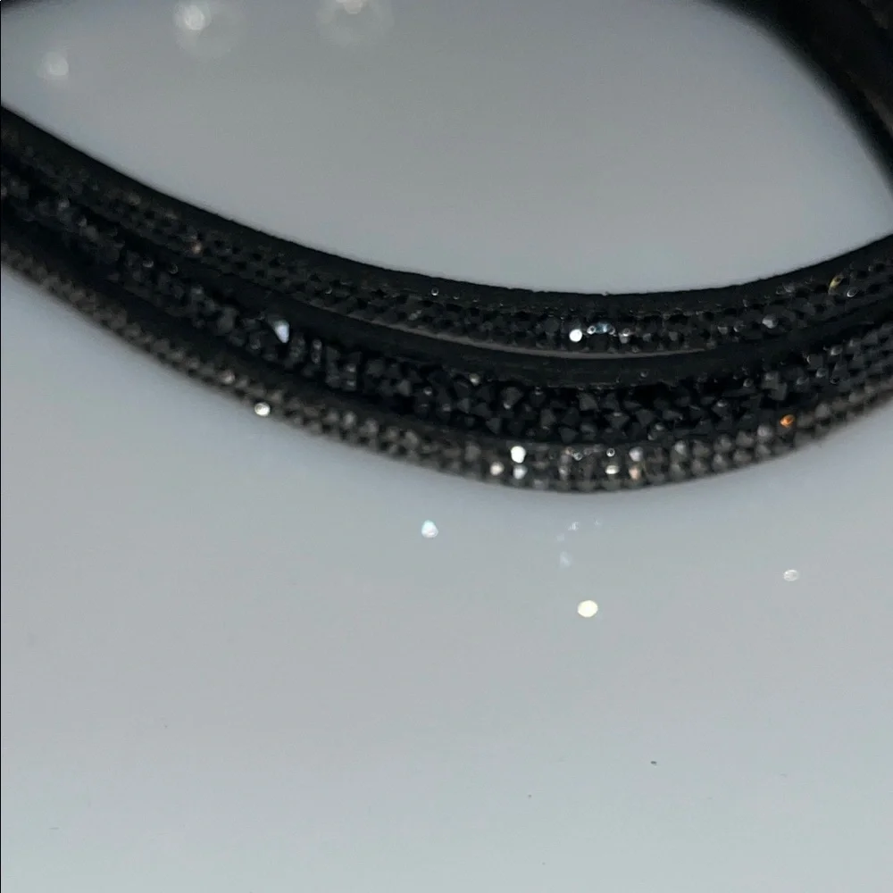 π€ Paparazzi Triple-Row Rhinestone Choker β NWT - Picture 3 of 7